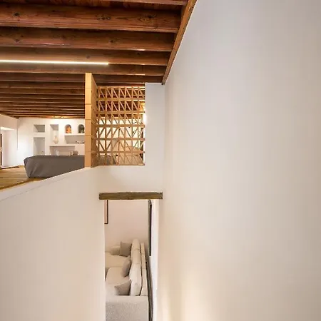 Vakantiehuis Pera 2-bedroom In The Center Of